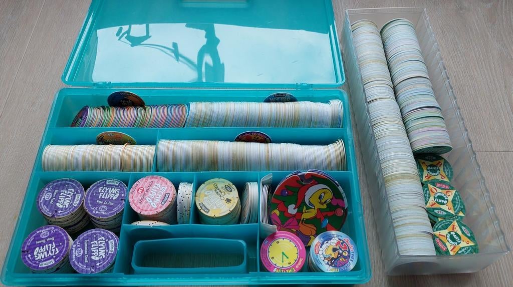 Vaste collection de flippos (par série/vendus au complet), Collections, Flippos, Envoi, Olympique, Collection, Avec classeur(s) de collection