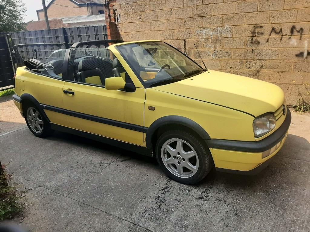 Golf 3 cabriolet 1.8 boite auto "colour concept" à restaurer, Autos, Volkswagen, Particulier, Golf, Essence, Cabriolet, Automatique