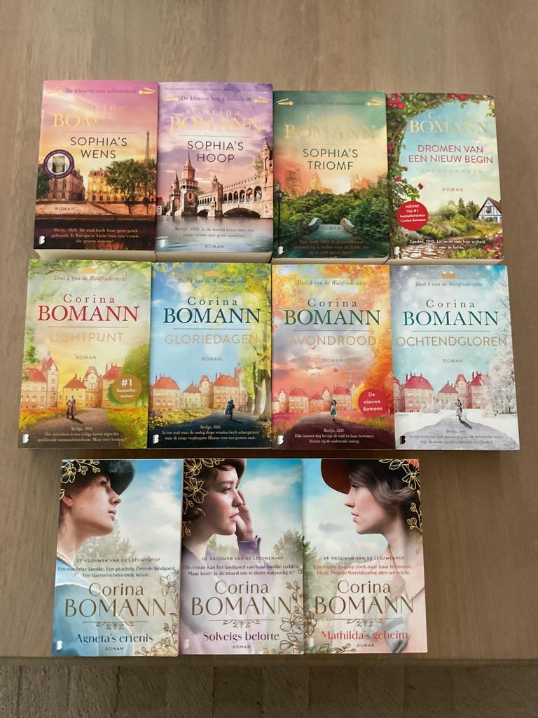 Corina Bomann 11x zgan, Boeken, Ophalen of Verzenden, Zo goed als nieuw