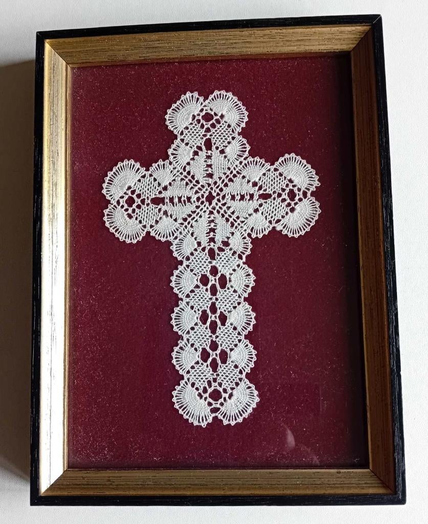 Kadertje met kanten kruis, Antiek en Kunst, Ophalen