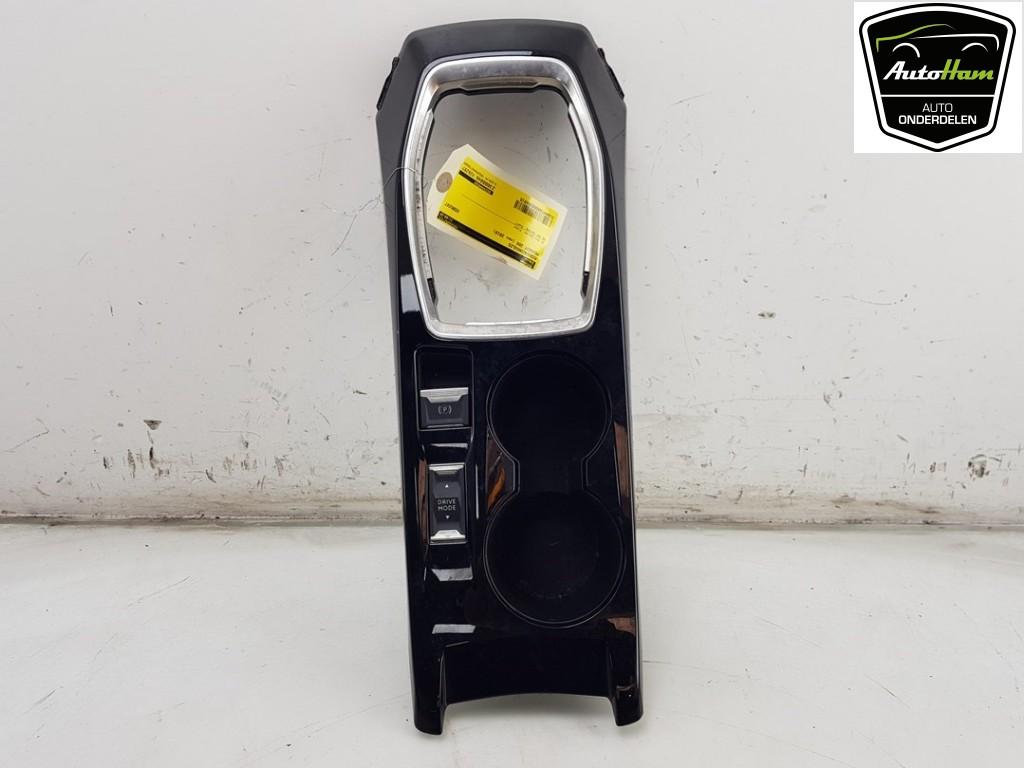 CONSOLE CENTRALE Peugeot 208 II (UB / UH / UP) (01-2019/-), Utilisé, Peugeot