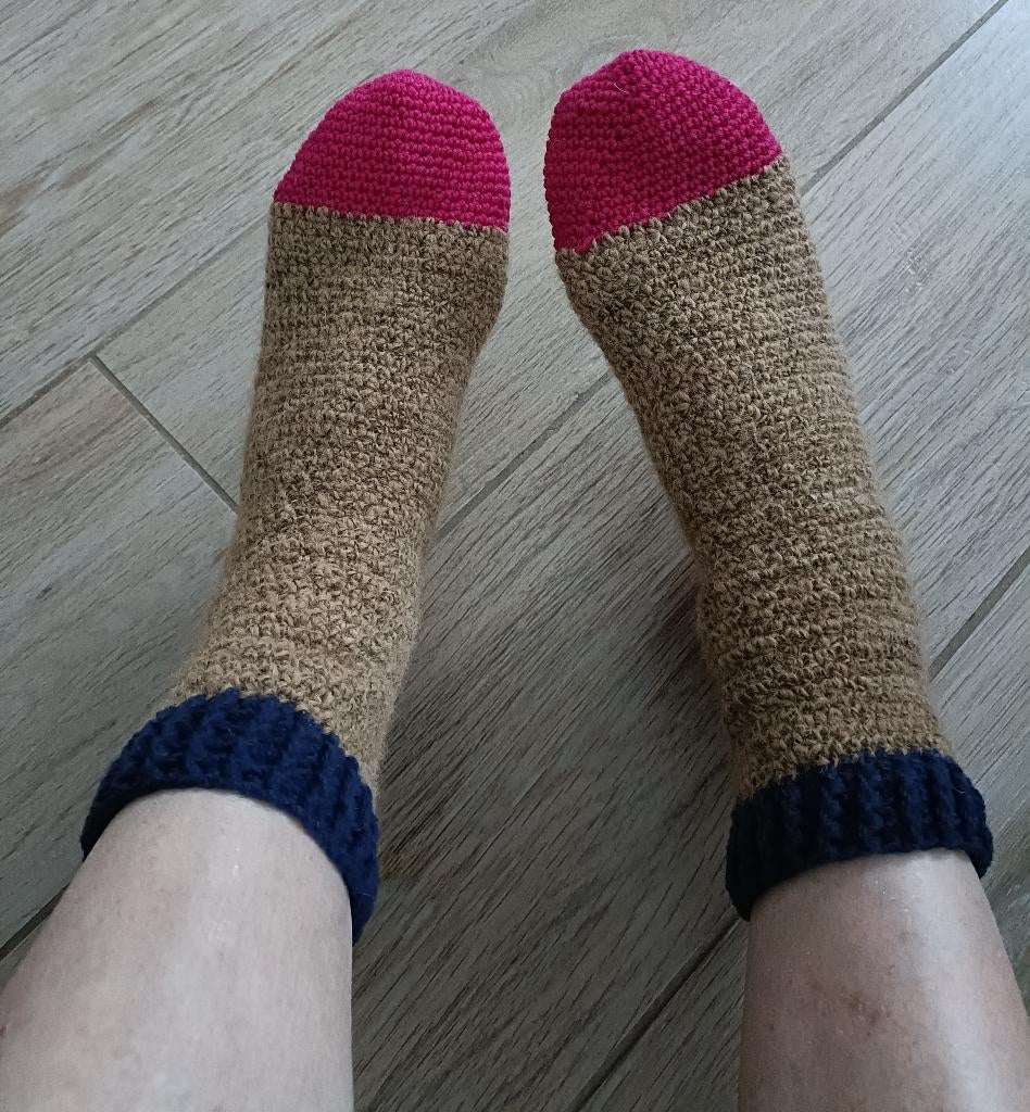 FUNNY ALPACA SOCKS crochetées à la main taille 39 - 40 (7), Vêtements | Femmes, Chaussettes & Bas, Neuf, Chaussettes et Chaussettes genoux