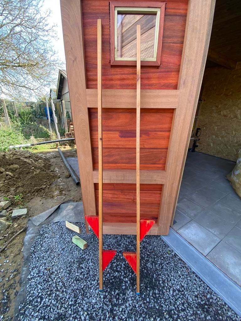 Houten stelten, Ophalen