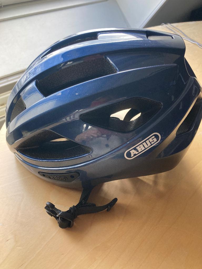 Casque vélo quasi neuf, Enlèvement ou Envoi, M, Comme neuf, Femme