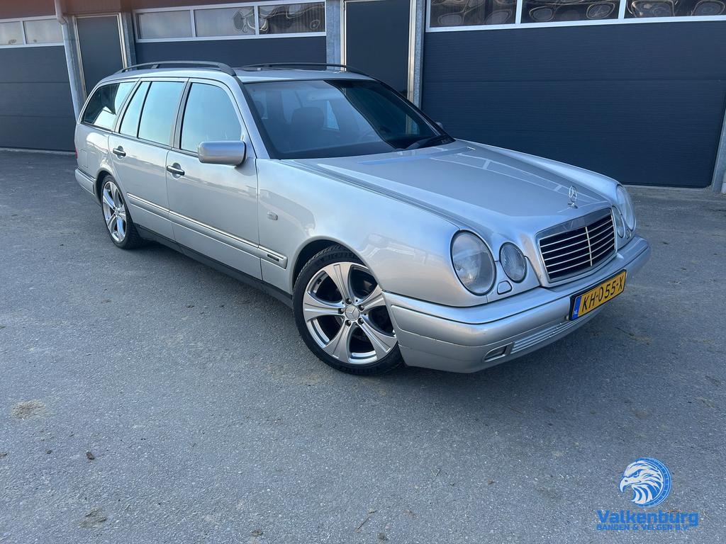 Mercedes-Benz E 240 W210 Combi  V6 LPG G3 2001 Zilver, Auto's, Mercedes-Benz, Bedrijf, E-Klasse, ABS, Airbags, Centrale vergrendeling