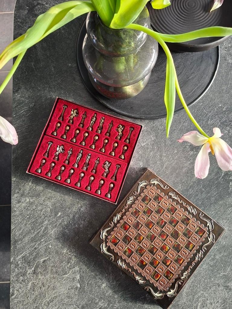 schaakbord mythische Griekse pionnen, Ophalen of Verzenden, Nieuw, Reisspel