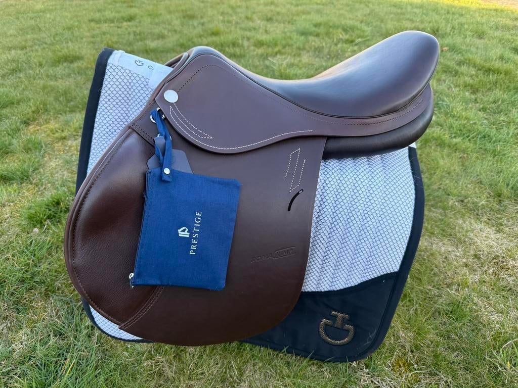 Prestige (nieuw), CWD springzadels, Dieren en Toebehoren, Paarden en Pony's | Zadels, Ophalen of Verzenden