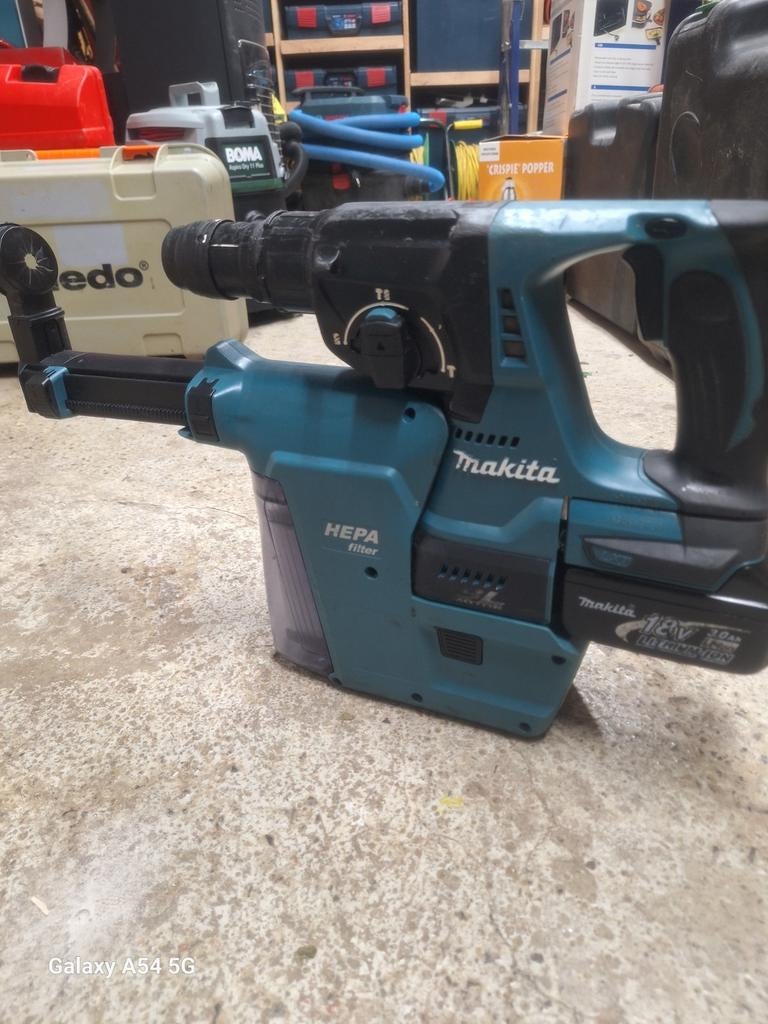 Makita Perforateur perceuse 18v, Enlèvement