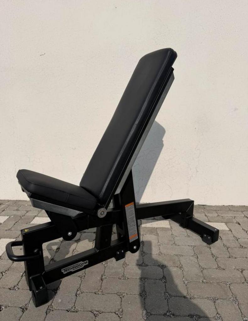 Banc ajustable Technogym Pure Strength !, Enlèvement, Comme neuf
