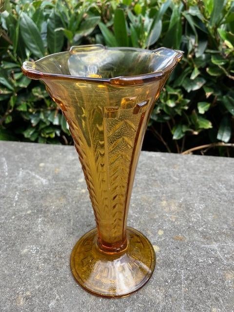 BRUINE ART DECO VAAS CZECHOSLOVAKIA., Antiek en Kunst, Ophalen of Verzenden
