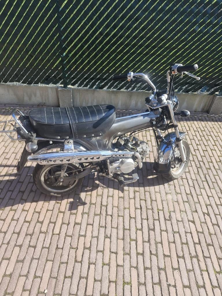 Zhenhua (dax) 50cc, Fietsen en Brommers, Ophalen, Gebruikt, Klasse A (25 km/u), 4 versnellingen