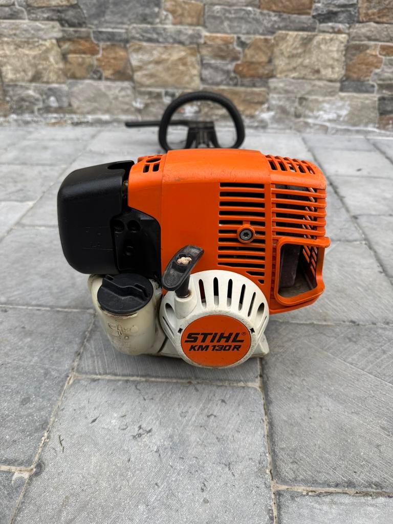 Moteur combisystème STIHL KM 130 fonctionne parfaitement, Jardin & Terrasse, Enlèvement, Comme neuf