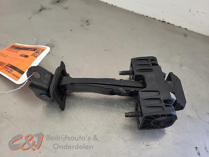 Deurvanger 2Deurs links van een Toyota Pro-Ace, Gebruikt, -, -, Ophalen of Verzenden