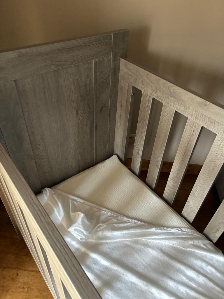 Chambre bébé complète, Enfants & Bébés, Enlèvement, Comme neuf, Garçon ou Fille