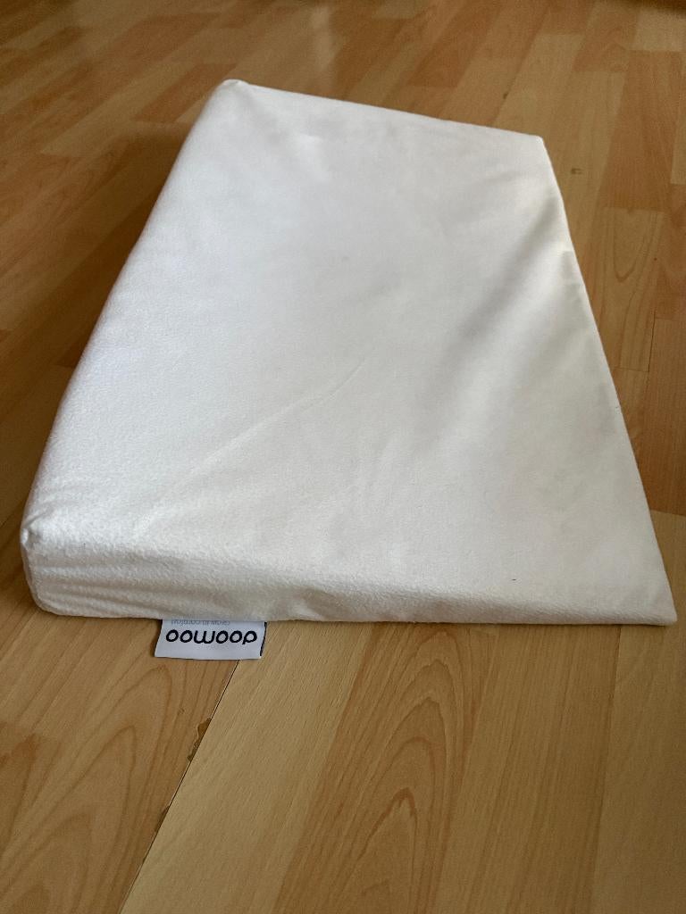 coussin bébé (plan incliné) + aff bébé, Enfants & Bébés, Enlèvement ou Envoi, Comme neuf, Autres types