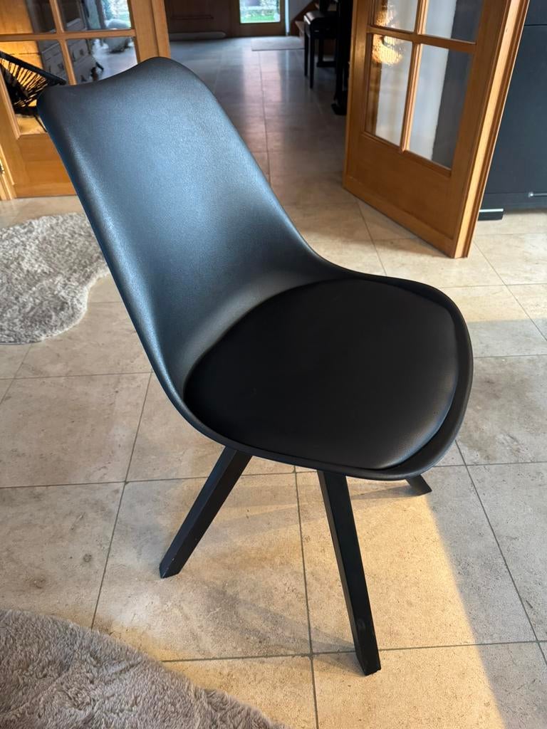 12 chaises de salle à manger - 30€/pièce, Maison & Meubles, Chaises, Enlèvement, Scandinave, Bois, Noir