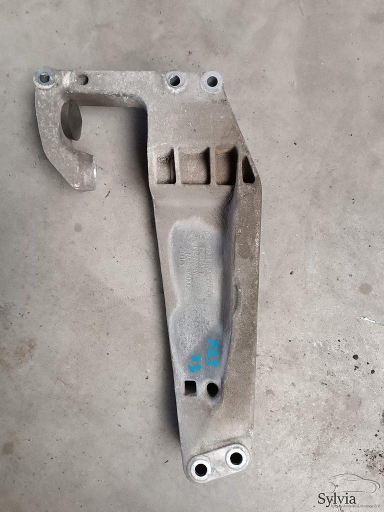 Versnellingsbak steun BMW X3 / X4 F25 F26 22316786567 678656, -, Utilisé, -, -