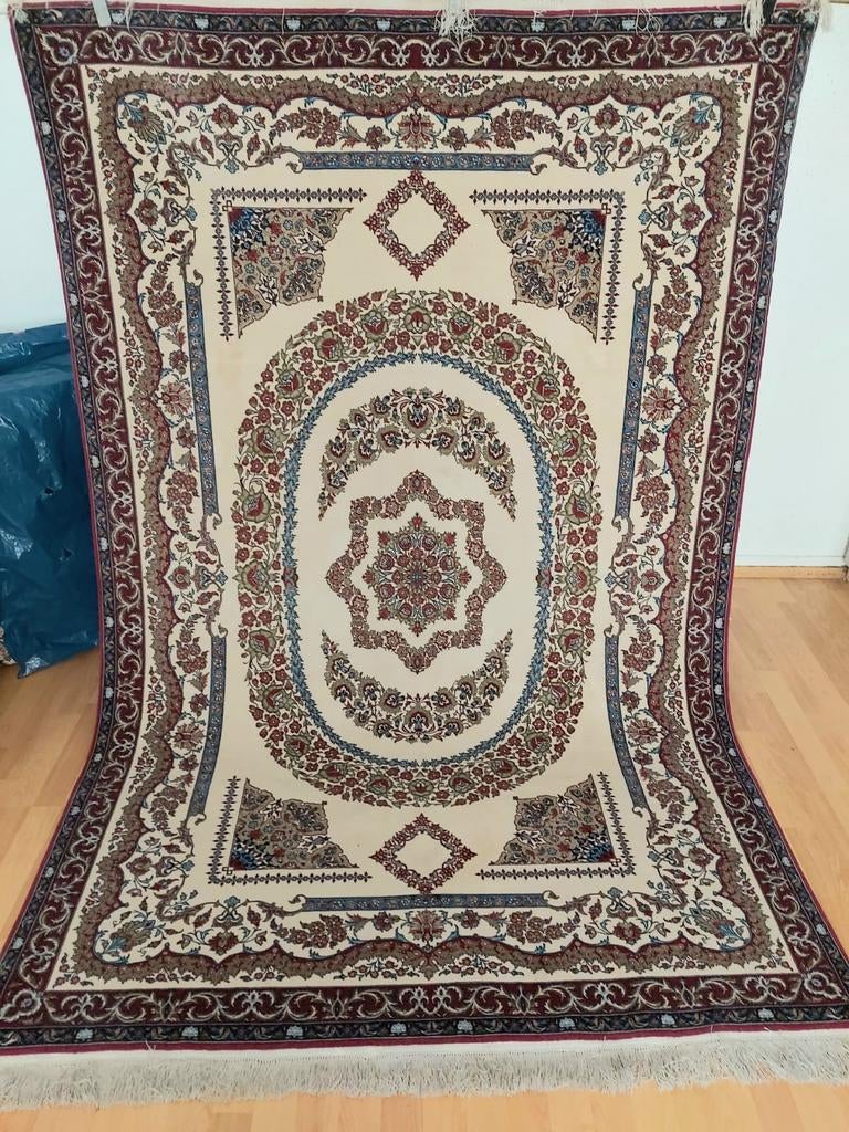 Perzische tapijt (Isfahan, Iran) zeer fijn geknoopt!!!, Ophalen of Verzenden