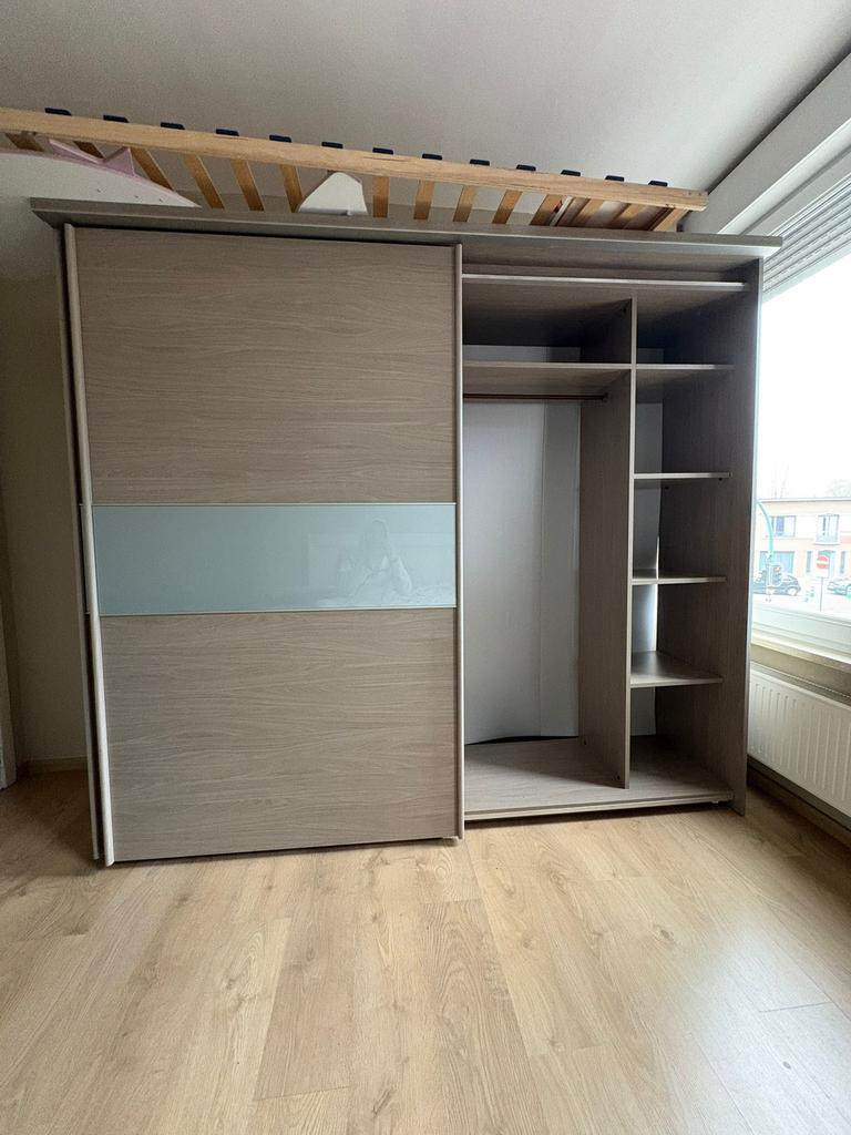Kledingkast met schuifdeur + 2 nachtkastjes, Huis en Inrichting, Kasten | Kleerkasten, Ophalen, Zo goed als nieuw