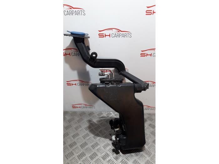 Ruitensproeiertank voor van een Mercedes C-Klasse, Auto-onderdelen, Ruiten en Toebehoren, Gebruikt, -, Ophalen of Verzenden, -