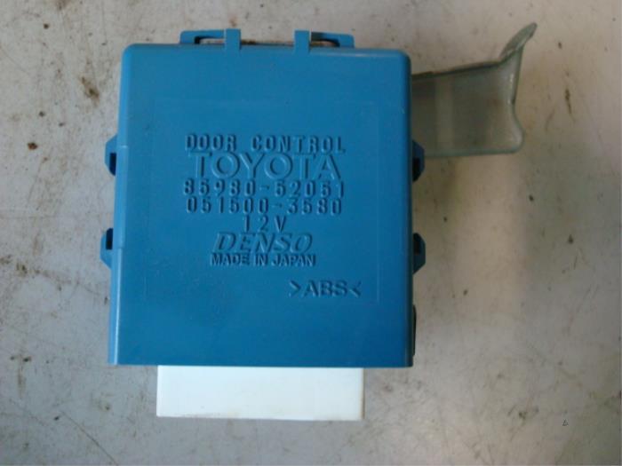 Module verrouillage central des portes d'un Toyota Yaris, -, 3 mois de garantie, Toyota, Utilisé