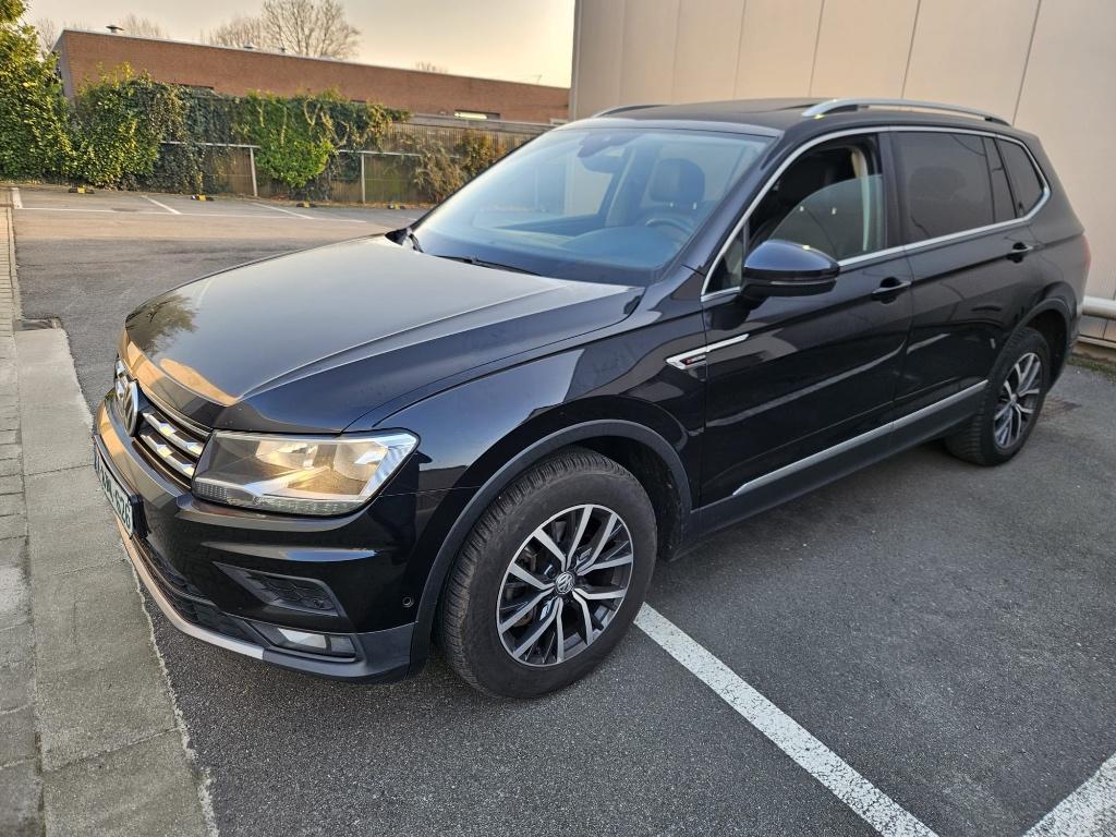 VOLKSWAGEN TIGUAN  ALSPACE 2.0 DIESEL, 4X4 keuring, Car-Pass, Auto's, Volkswagen, 4 cilinders, Zwart, Leder, Bedrijf