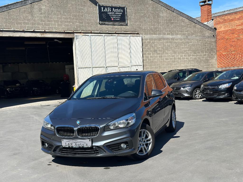 Garantie de la BMW 218 i Active Tourer Navi-PDC-CC, Autos, BMW, 100 kW, Argent ou Gris, Achat, Euro 6