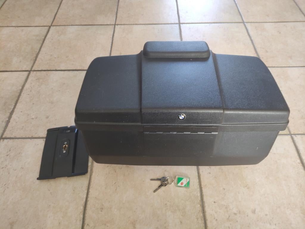 BMW Top Case modèle 1992, Enlèvement