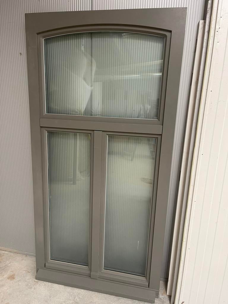 Houten raam, Enlèvement, Comme neuf
