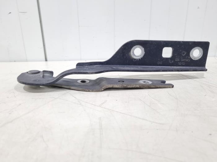 Charnière capot d'un Volkswagen Golf, Autos : Pièces & Accessoires, Autres pièces automobiles, Volkswagen, Utilisé, 3 mois de garantie