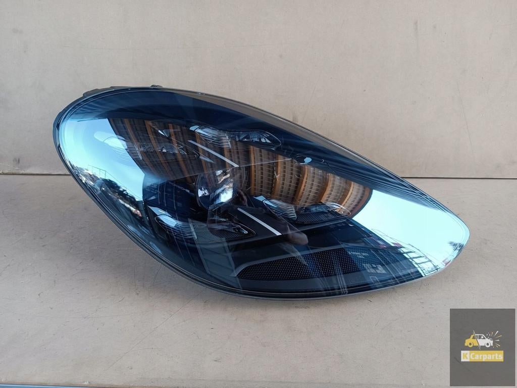 973.941.036, Phare droit id al pour Porsche Panamera II 971, Porscheplatz 1
70435  Stuttgart, DE, Porsche, Info@porsche.de, Utilisé