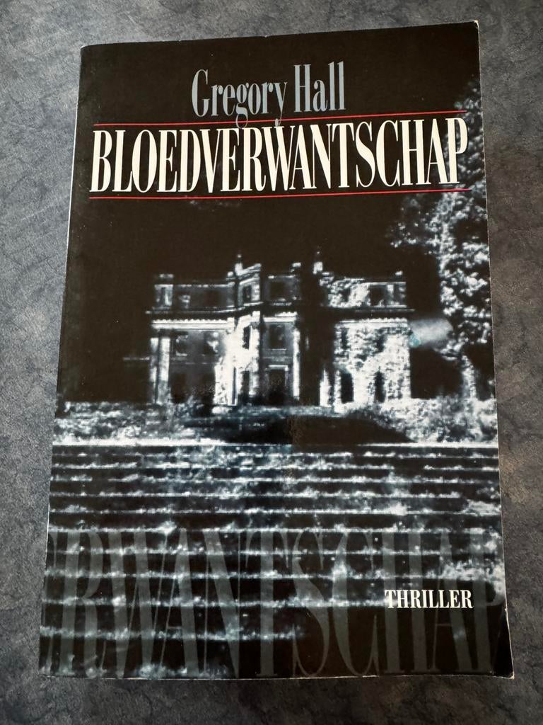 G. Hall - Bloedverwantschap, Ophalen of Verzenden, Gelezen, G. Hall