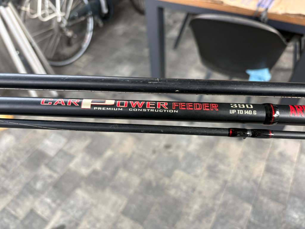Arca feederhengel 3,90 meter tot 140 gram, Watersport en Boten, Hengelsport | Witvissen, Ophalen, Zo goed als nieuw