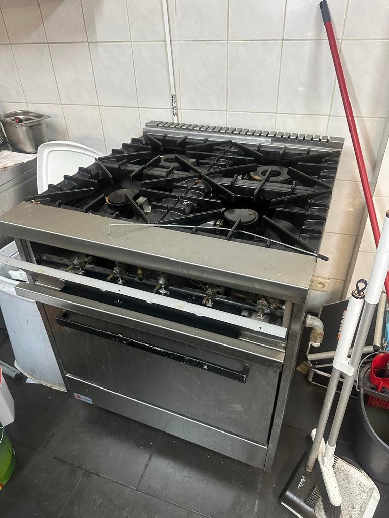 Cuisiniere horeca - Fornuis Horeca, Ophalen, Niet werkend, Gas, 4 kookzones