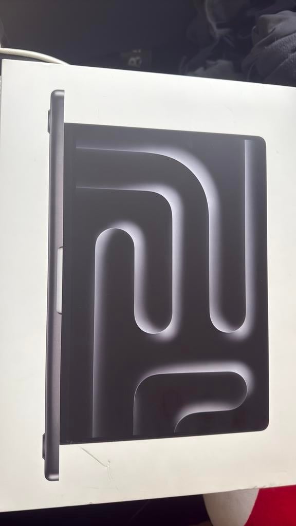 Ongeopende Macbook pro m5 24gb 1tb 14 inch, Computers en Software, Tekentablets, Ophalen of Verzenden, Zo goed als nieuw