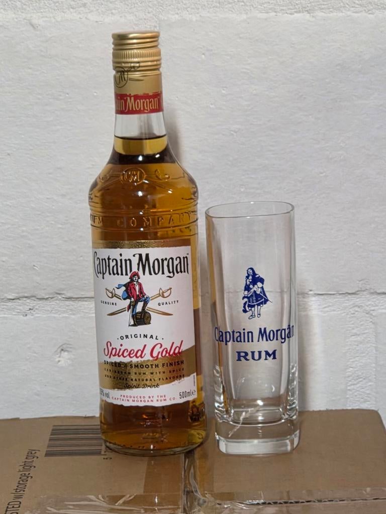 Captain morgan 0,50 + vintage glas, Ophalen of Verzenden