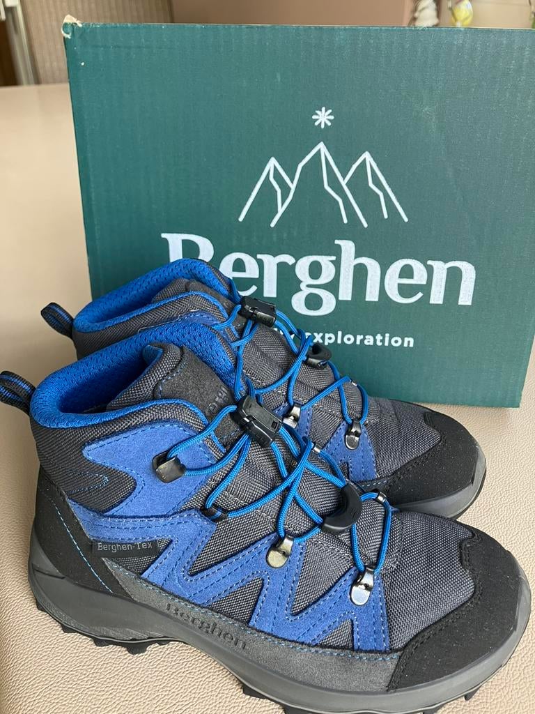 Chaussures de marche enfant taille 34, Enlèvement, Comme neuf, Chaussures