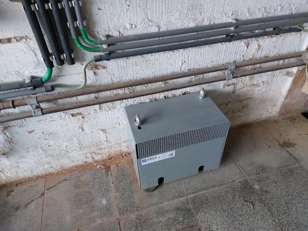 Omkeerbare transformator EREA 11kVA, Elektronische apparatuur, Overige elektronische apparatuur, Ophalen, Zo goed als nieuw