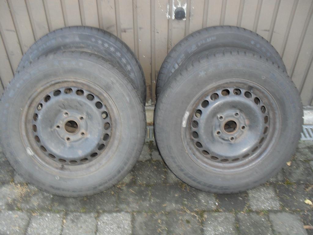 4 winterbanden voor VW en Audi, Ophalen, 215 mm, 15 inch, Velg(en)