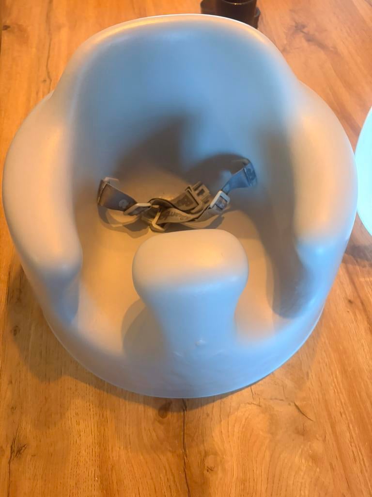 Bumbo seat, Kinderen en Baby's, Kinderstoelen, Zo goed als nieuw, Ophalen