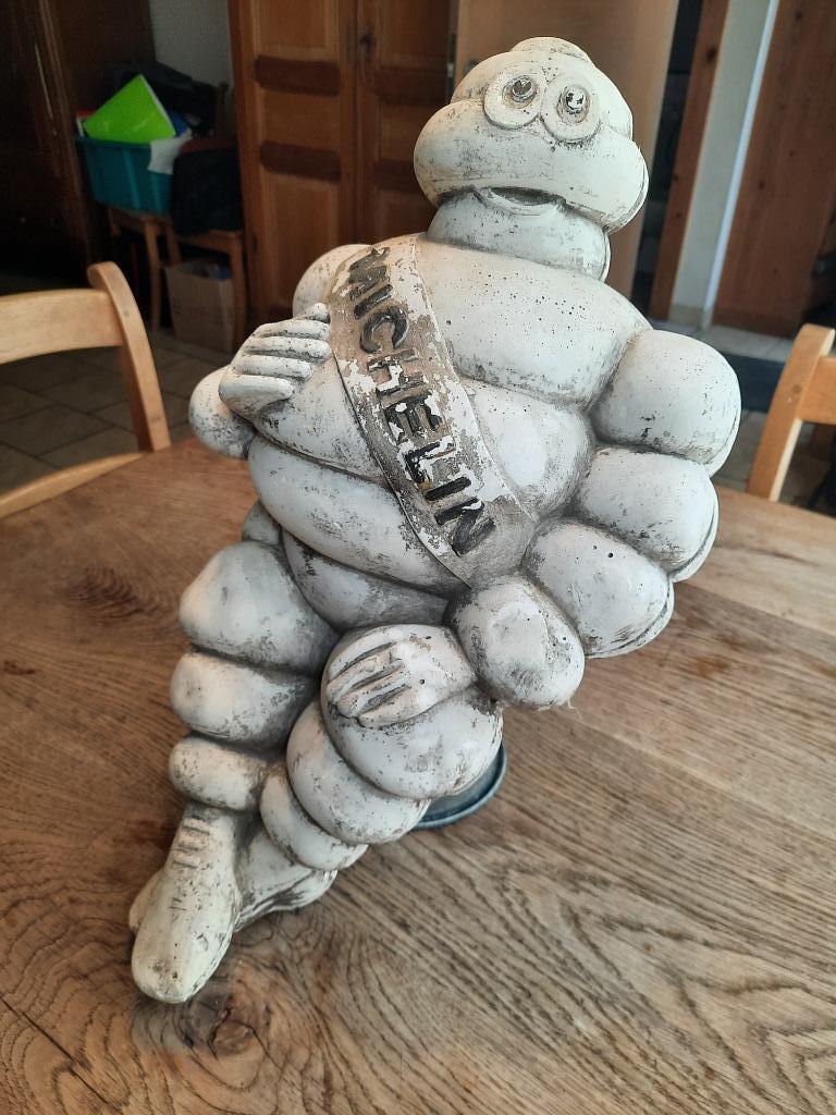 BIBENDUM MICHELIN /BETON, Collections, Enlèvement ou Envoi