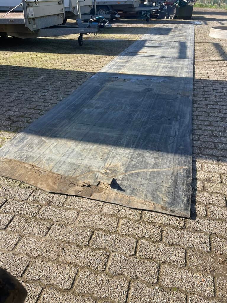 Tapis en caoutchouc de 10 mètres carrés + tapis extra petits, Enlèvement, Utilisé, 10 à 20 mètres, Autres types