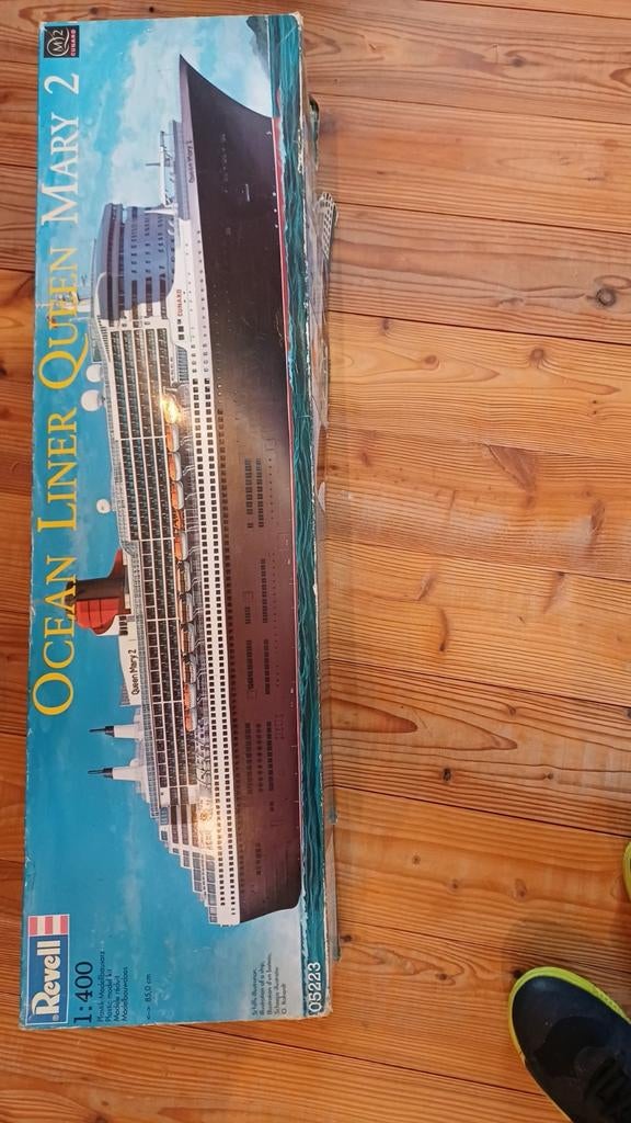 Revell maquette Queen Mary 2 1/400, Hobby & Loisirs créatifs, Modélisme | Bateaux & Navires, Revell