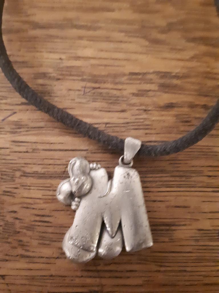 Collier Diddl en argent lettre M, Collections, Enlèvement ou Envoi, Diddl, Comme neuf