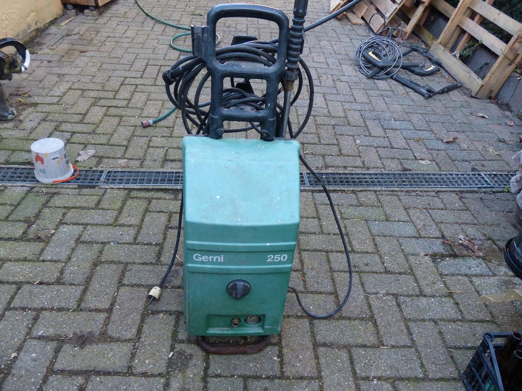 Nettoyeur haute pression GERNI 250, Tuin en Terras, Ophalen, Gebruikt, Elektrisch
