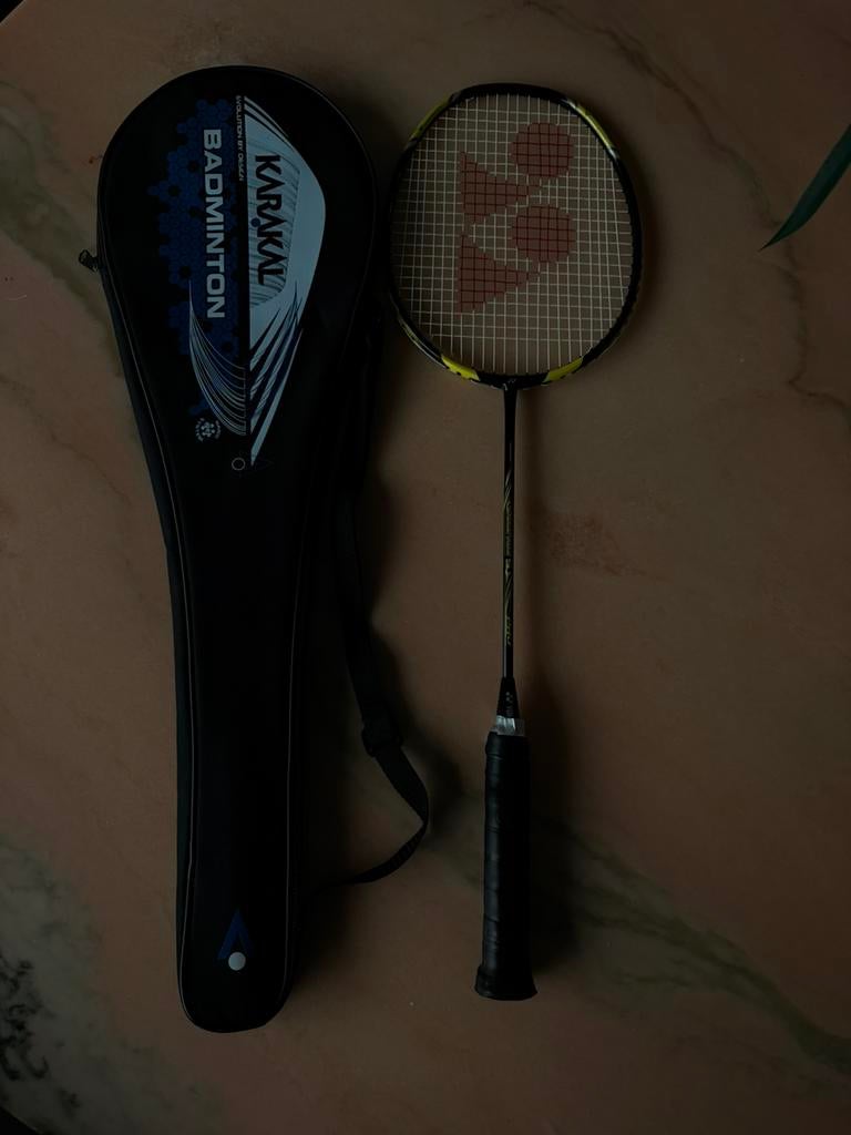 Yonex badminton racket, Enlèvement, Comme neuf