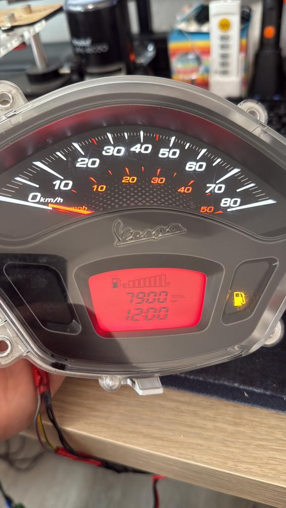 Piaggio Sprint Primavera Liberty GTS Vespa teller, Ophalen of Verzenden, Zo goed als nieuw