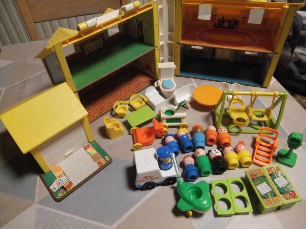 poppenhuisje, Kinderen en Baby's, Speelgoed | Poppenhuizen, Ophalen of Verzenden, Zo goed als nieuw, Poppenhuis