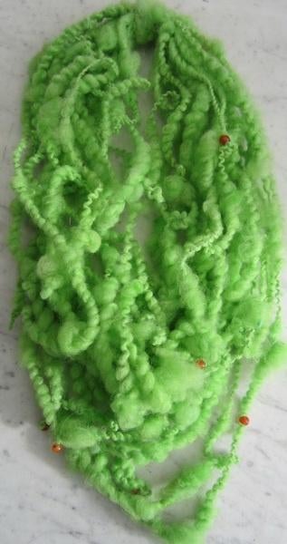 Alpaca wol 'art yarn' halswarmer, col met kralen SJ10, Verzenden, Nieuw, Sjaal