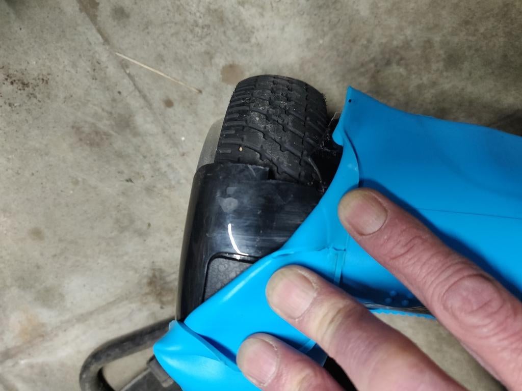 Overboard, Sports & Fitness, Enlèvement